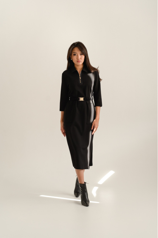 Платье из трикотажа длины миди