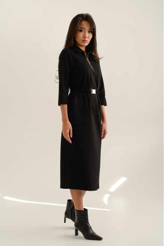 Платье из трикотажа длины миди