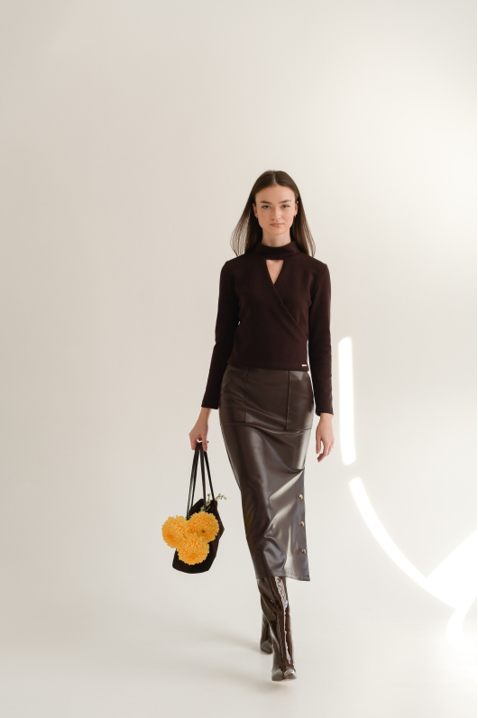 Лонгслив в классическом исполнении