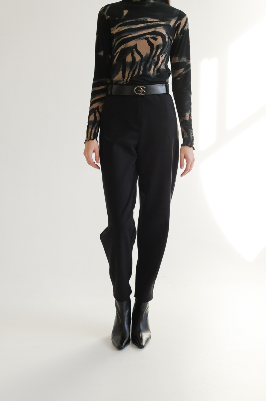 Брюки укороченные из теплого трикотажа