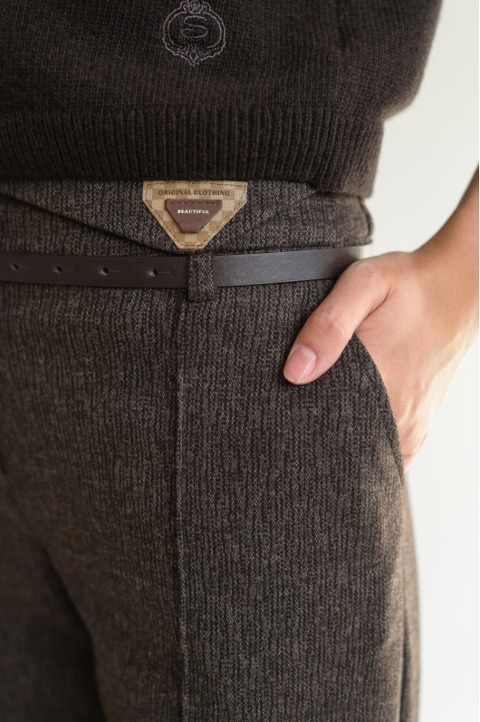 Брюки из мягкого и теплого трикотажа