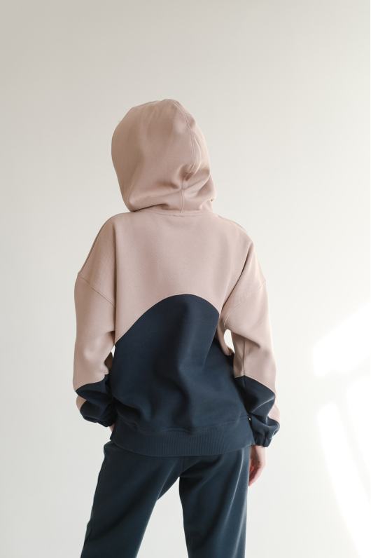 Костюм спортивный с капюшоном 