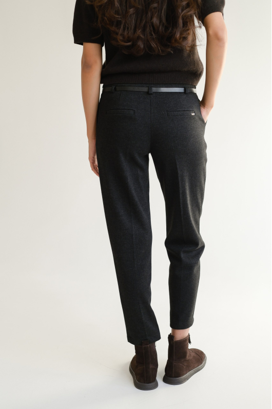 Брюки из мягкого и теплого трикотажа