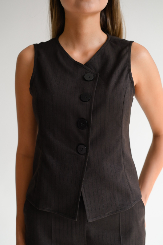 Костюм брючный с жилетом