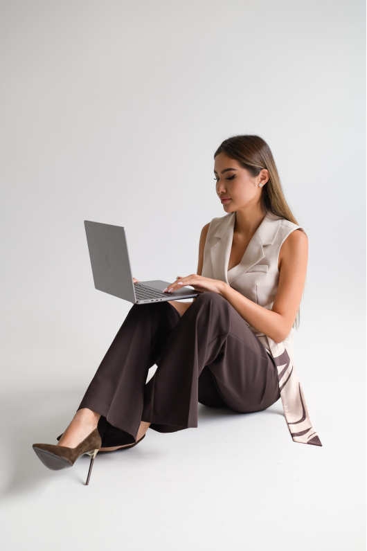 Костюм брючный с жилетом