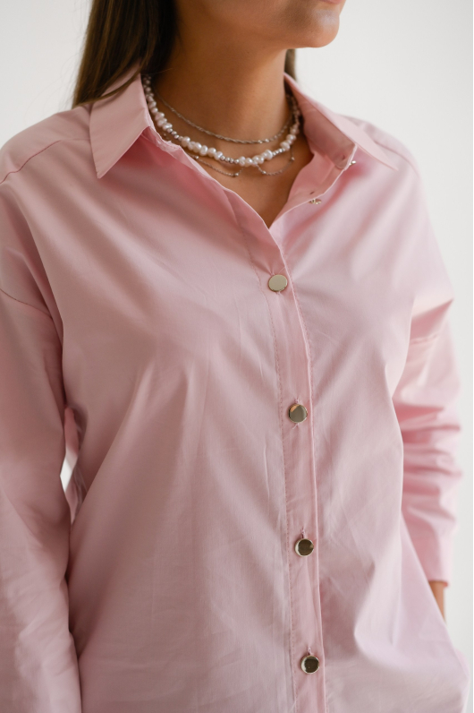 Рубашка в розовом оттенке