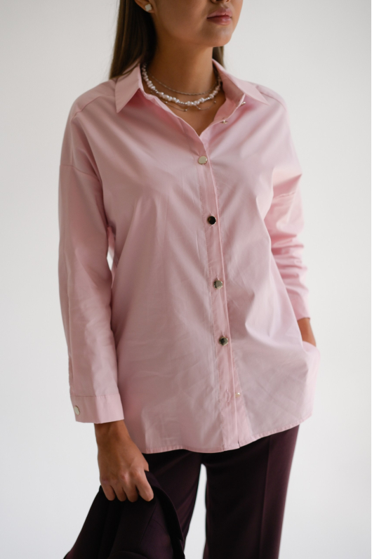 Рубашка в розовом оттенке