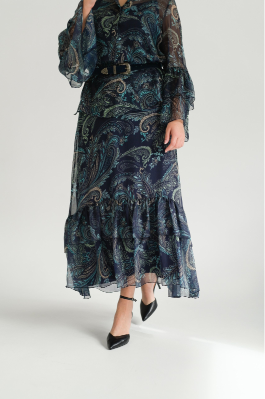 Костюм юбочный из шелковой ткани