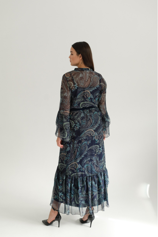 Костюм юбочный из шелковой ткани