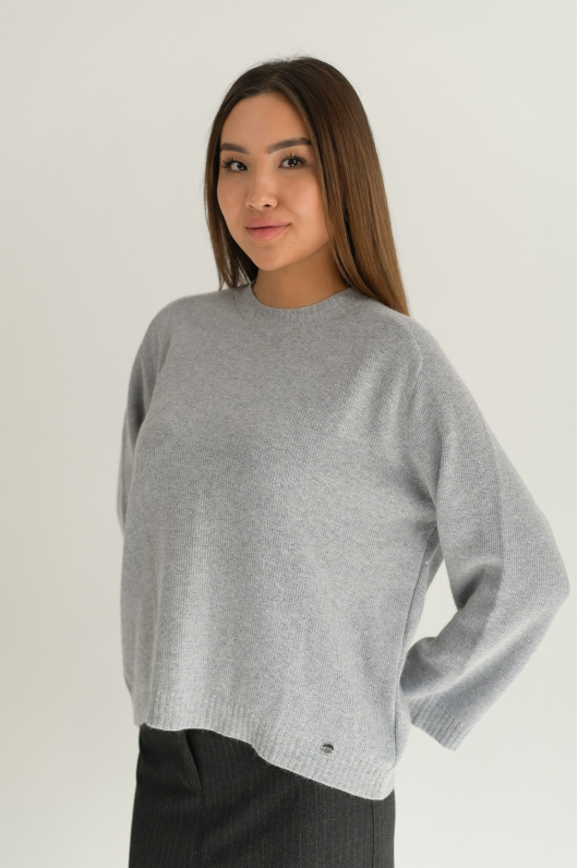 Джемпер из мягкого трикотажа 