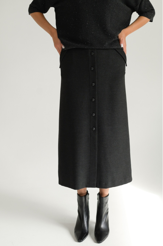 Юбка из плотной ткани длины миди