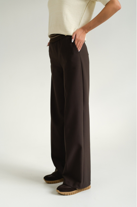 Брюки прямые в коричневом оттенке