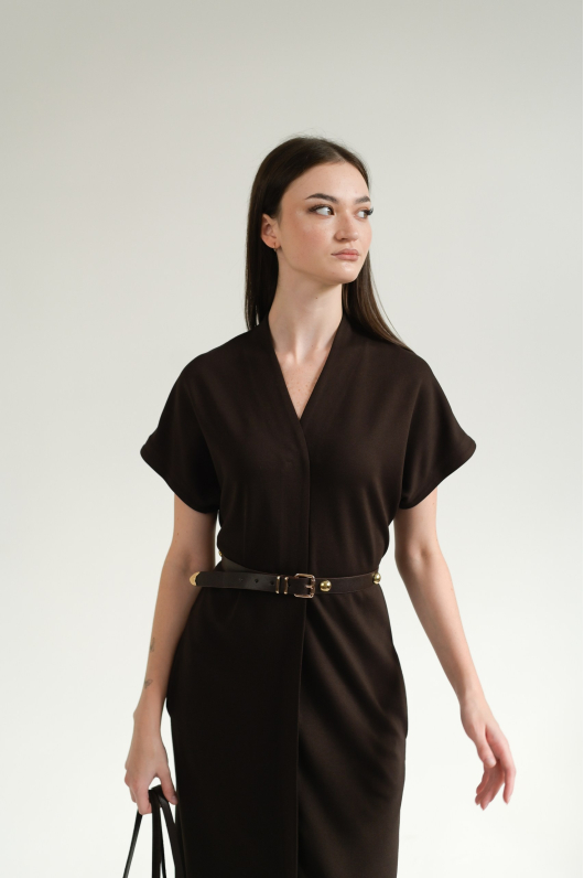 Платье из трикотажа с поясом