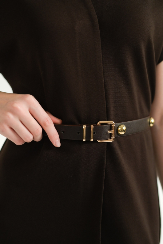 Платье из трикотажа с поясом