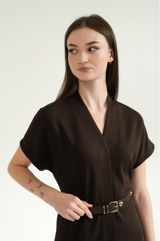 Платье из трикотажа с поясом