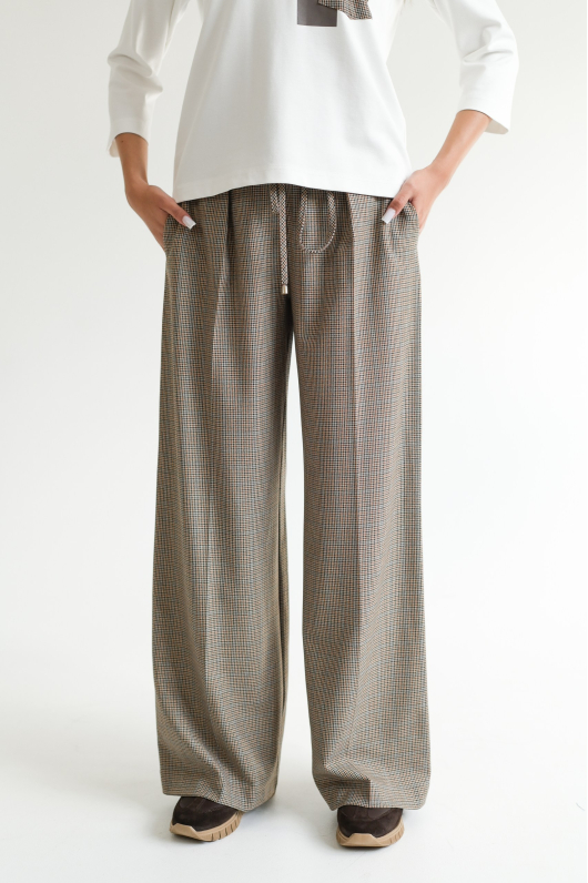 Костюм брючный