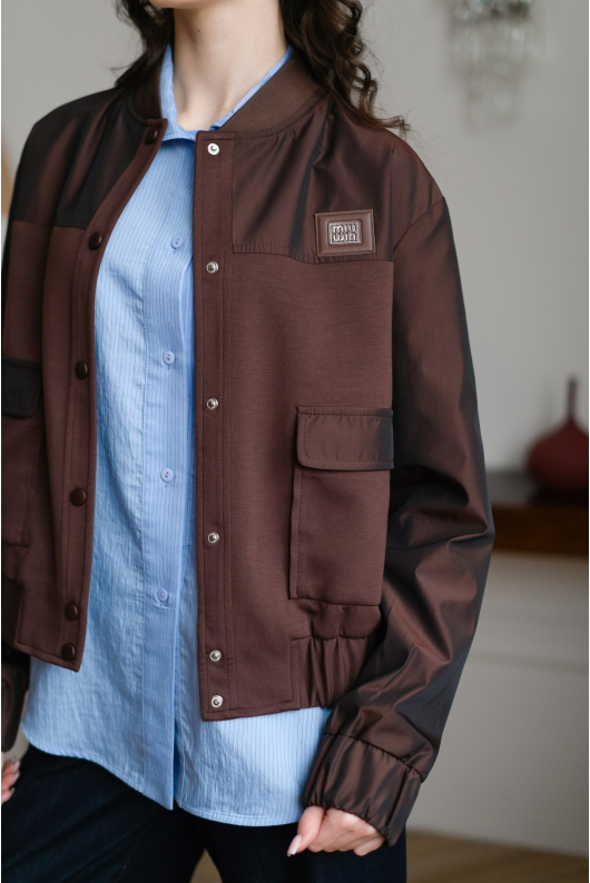 Бомбер в коричневом оттенке