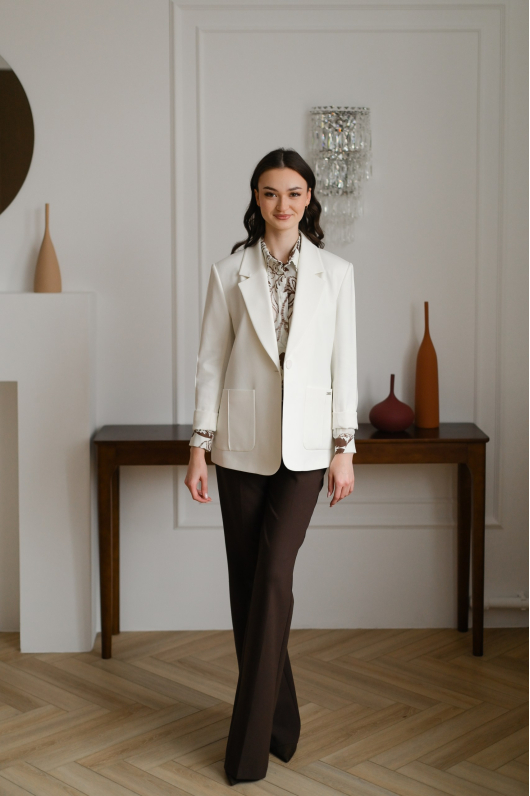 Жакет из трикотажа в молочном оттенке