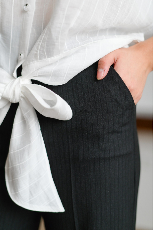 Брюки прямого кроя в мелкую полоску