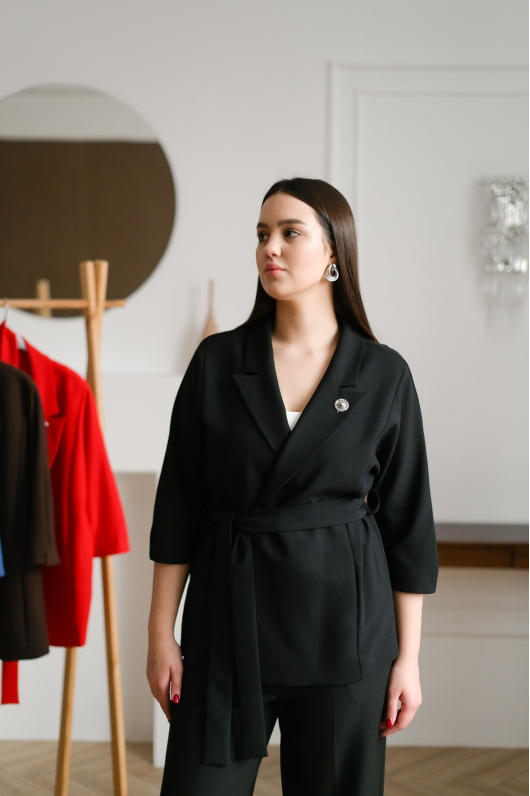 Жакет под пояс из легкой ткани