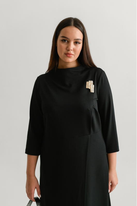 Платье длины миди свободного кроя