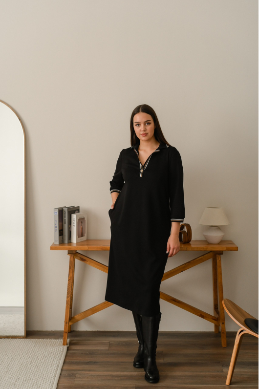 Платье длины миди из плотного трикотажа