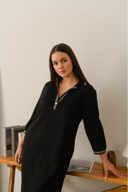 Платье длины миди из плотного трикотажа