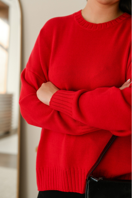 Свитер из мягкого трикотажа