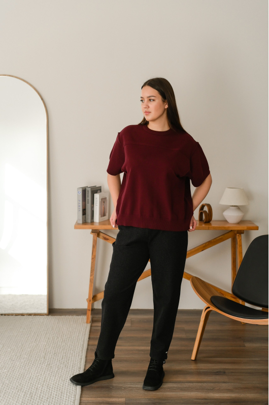 Джемпер из мягкого трикотажа 