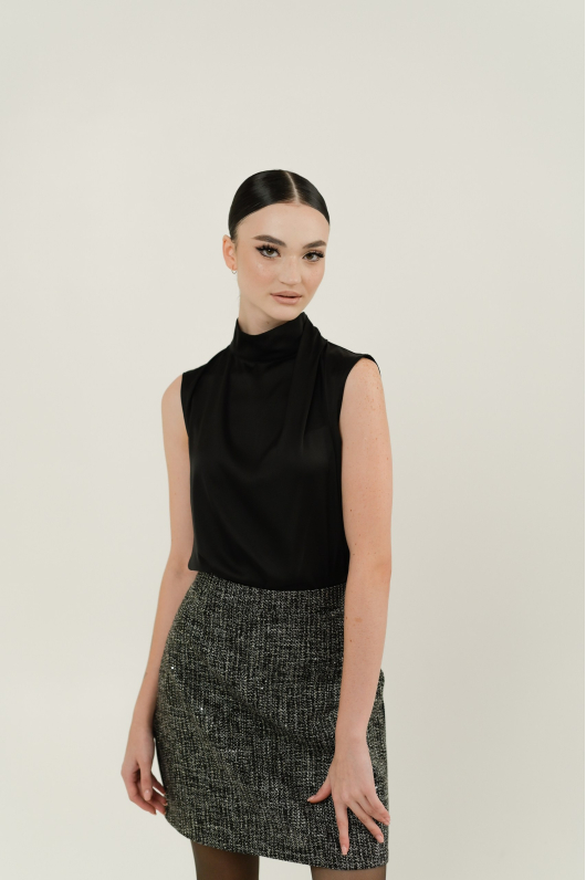 Костюм юбочный из твидовой  юбки и шелкового топа