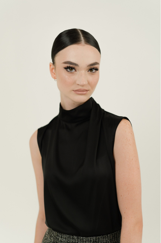 Костюм юбочный из твидовой  юбки и шелкового топа