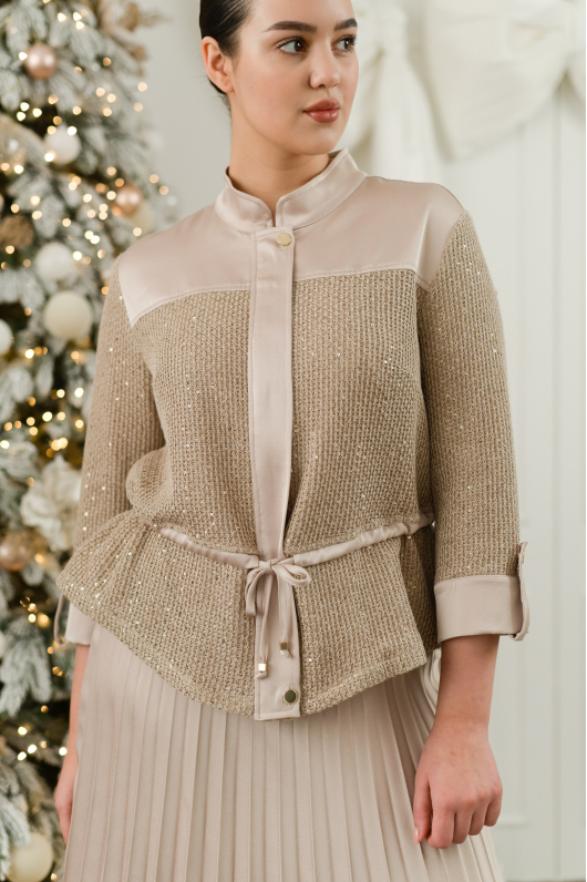 Костюм юбочный с блеском