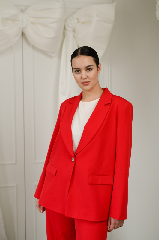 Костюм брючный с декоративной вставкой на спине