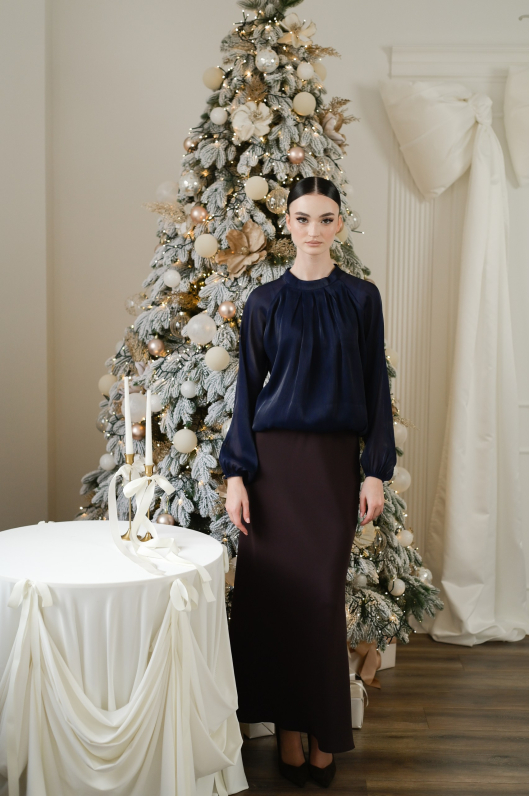 Блуза из полупрозрачной ткани