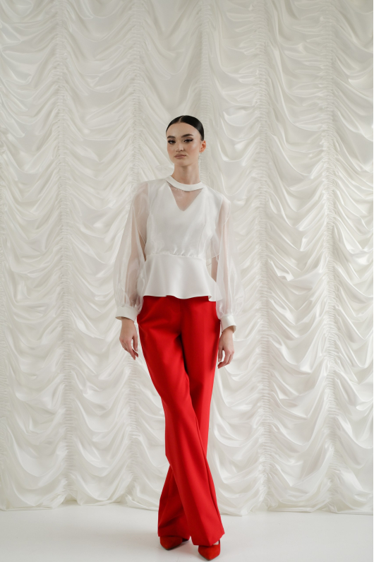 Блуза из органзы с декоротивным бантом