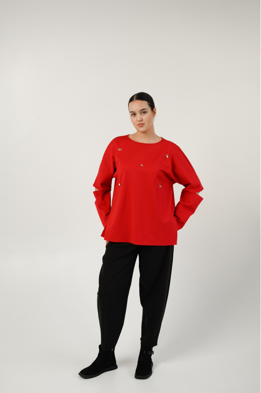 Свит шот с декоративными прорезями на рукавах 