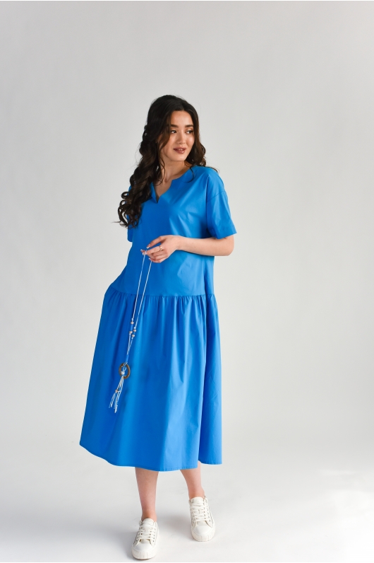 Платье свободного кроя в ярко синем оттенке